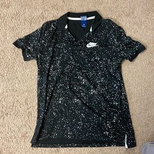 Nike Polo Old School. Worn once as it was too small for me.